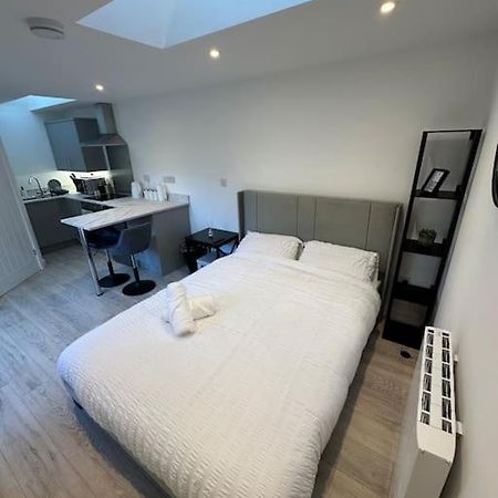 Whitsun Studio - Brand New Listing! Bristol Kültér fotó