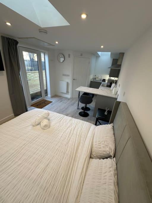 Whitsun Studio - Brand New Listing! Bristol Kültér fotó